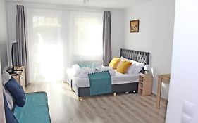 Novilda Apartments 211
